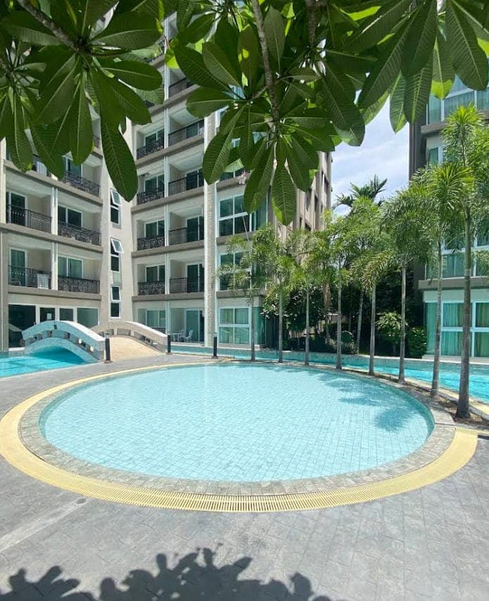 Dusit Grand Park 2 — Pool 1BR